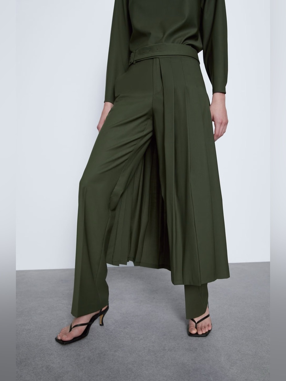 NWOT Zara Trousers with Removable Layered Pleated Skirt in Olive Green Size S